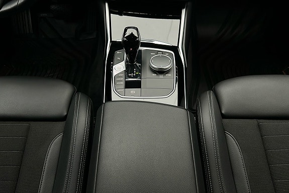BMW 320d 9 of 26