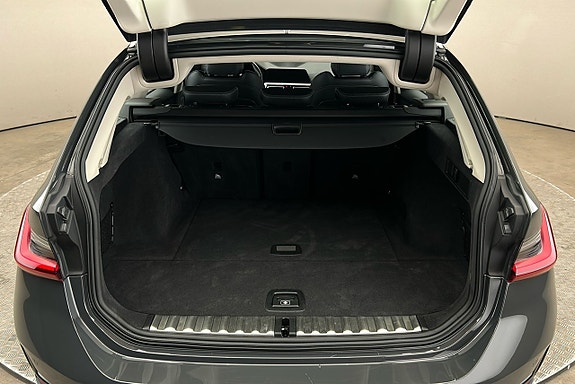 BMW 320d 14 of 26