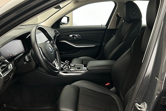BMW 320d 10 of 26