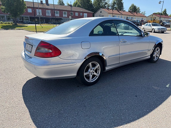 Mercedes-Benz CLK200 5 of 5