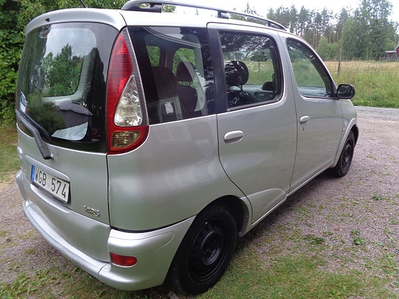 Toyota Yaris Verso 11 of 30