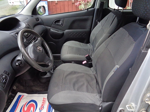 Toyota Yaris Verso 15 of 30