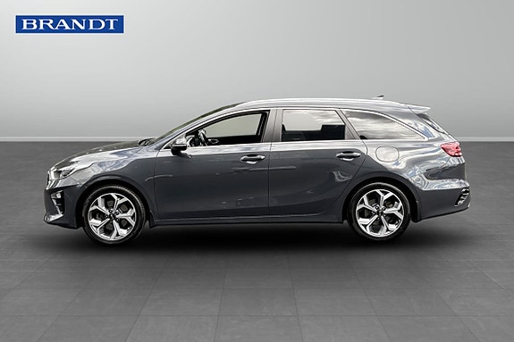Kia Ceed 3 of 5