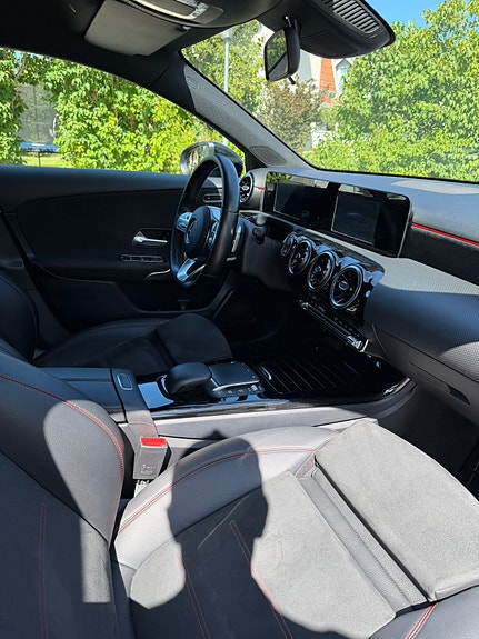 Mercedes-Benz A180 8 of 9