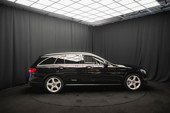 Mercedes-Benz C350 5 of 5