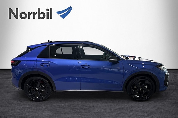Volkswagen T-Roc 4 of 5