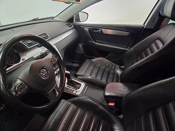 Volkswagen Passat Alltrack 10 of 10