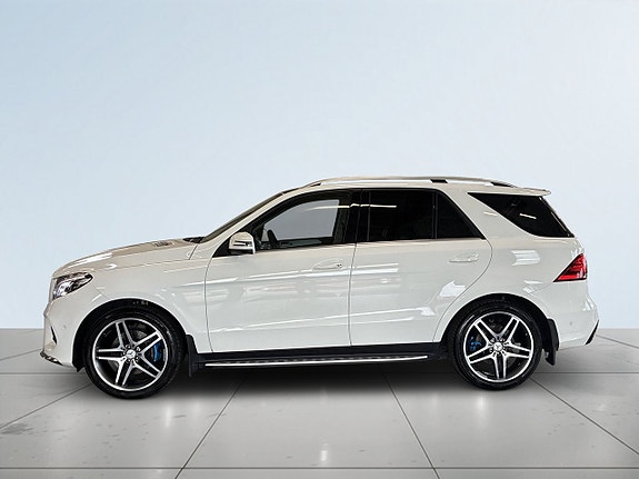 Mercedes-Benz GLE350 d 4 of 5
