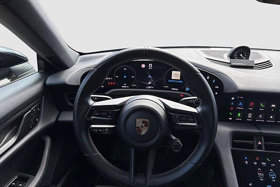 Porsche Taycan 13 of 30