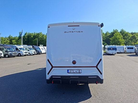 Bürstner SFT 7.1 Signature Långbäddar med  taksäng / ALDE /180Hk 5 of 23