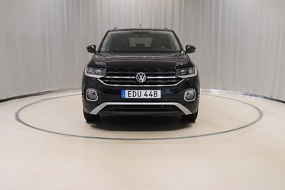 Volkswagen T-Cross 2 of 5