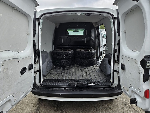 Renault Kangoo Express 11 of 27
