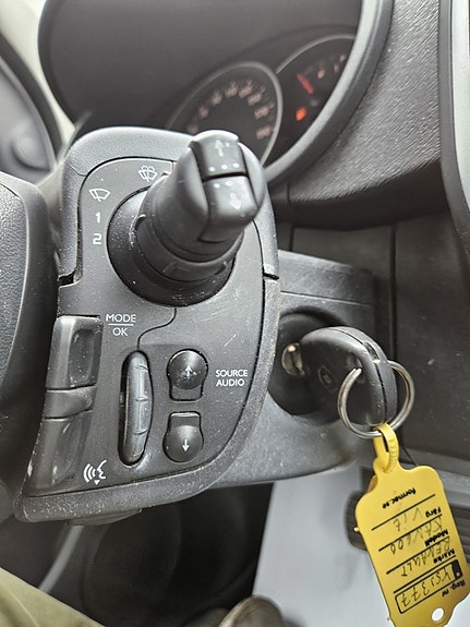 Renault Kangoo Express 21 of 27