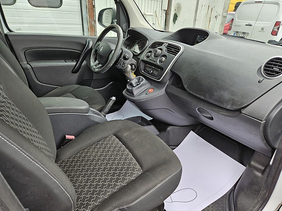 Renault Kangoo Express 15 of 27