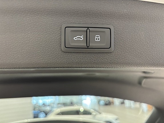 Audi Q3 8 of 19