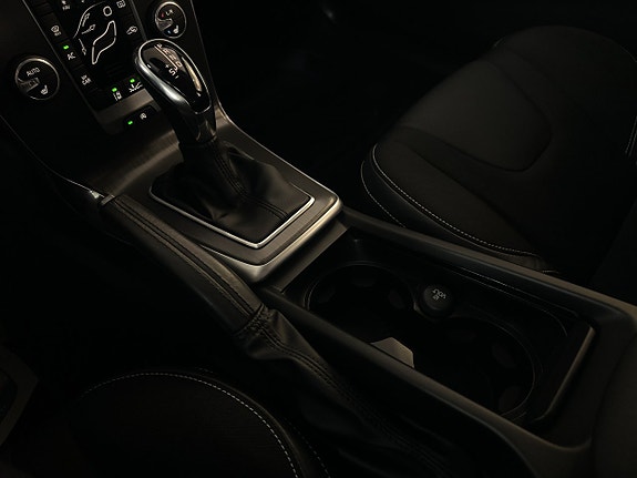 Volvo V40 22 of 26
