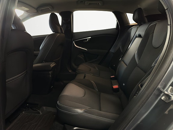 Volvo V40 23 of 26