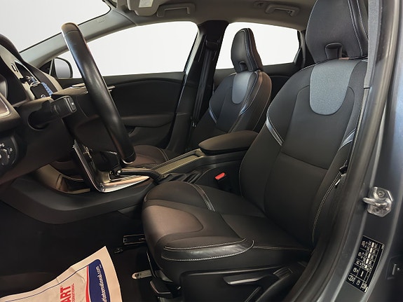 Volvo V40 8 of 26