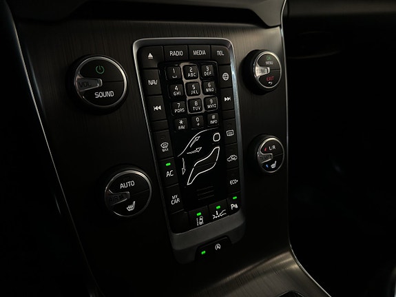 Volvo V40 21 of 26