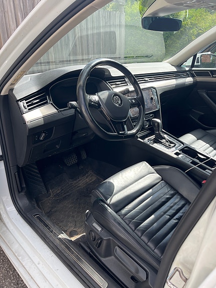 Volkswagen Passat 5 of 5