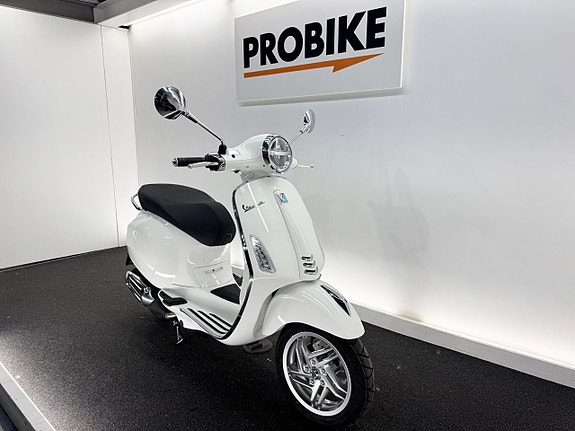 Vespa Primavera 50 Bianco Nu i butik! 3 of 3