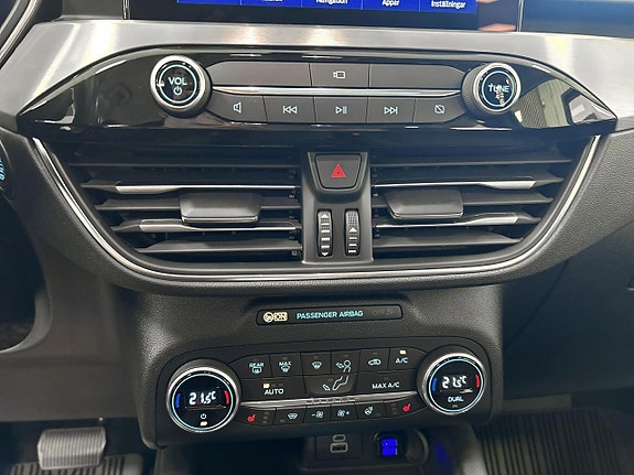 Ford Kuga 14 of 15
