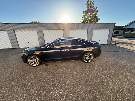 Audi A5 4 of 5