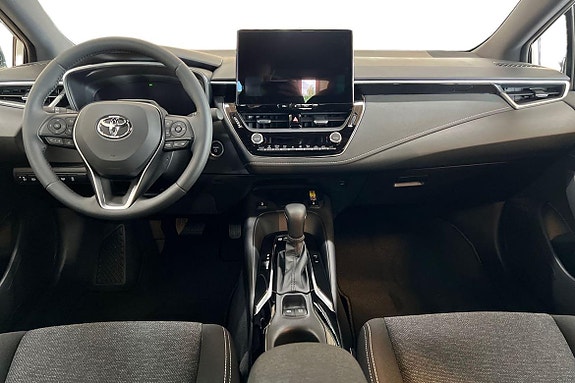 Toyota Corolla 8 of 20