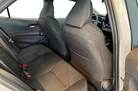 Toyota Corolla 7 of 20