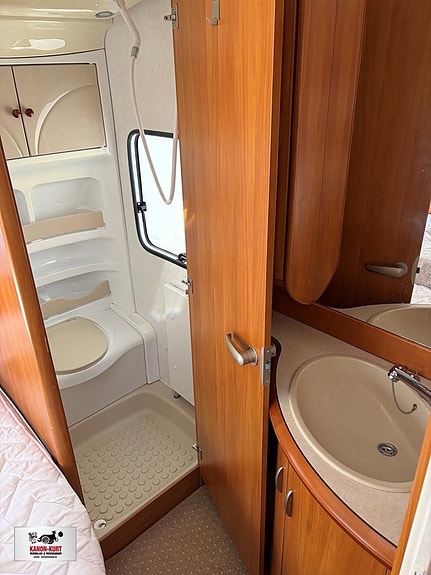 Hobby 560 KMFE Excellent 9 of 9