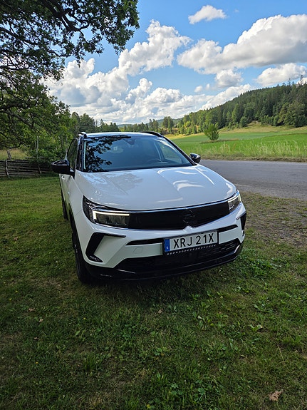 Opel Grandland X 2 of 5