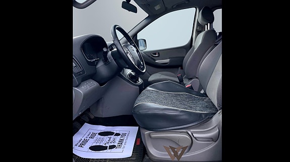 Hyundai H-1 7 of 16