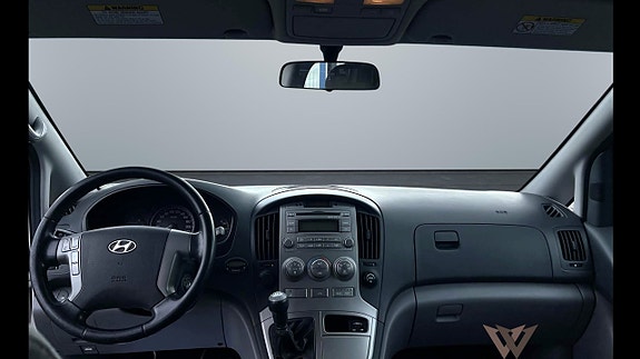 Hyundai H-1 10 of 16