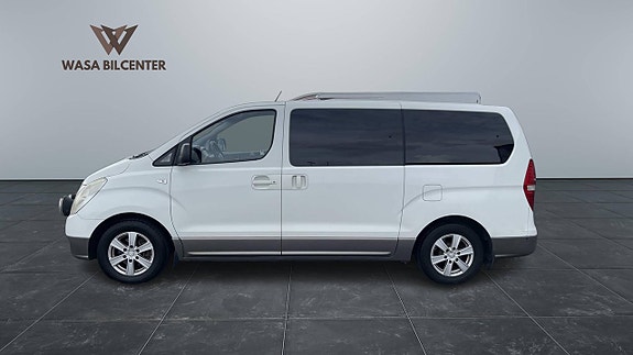 Hyundai H-1 4 of 16