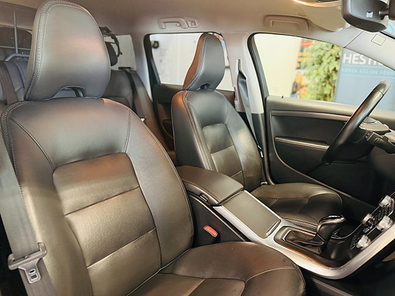 Volvo XC70 22 of 22
