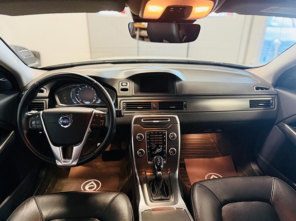 Volvo XC70 16 of 22