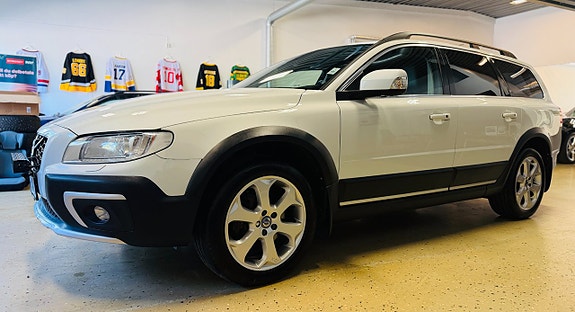 Volvo XC70 3 of 5