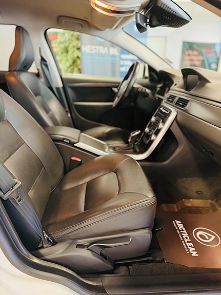 Volvo XC70 21 of 22