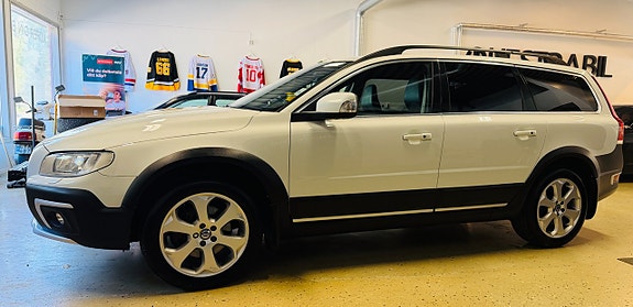 Volvo XC70 4 of 5