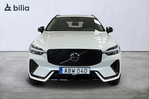 Volvo XC60 2 of 5