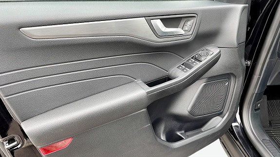 Ford Kuga 11 of 12