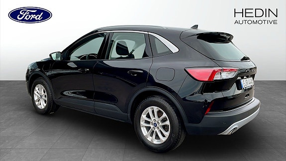 Ford Kuga 2 of 5