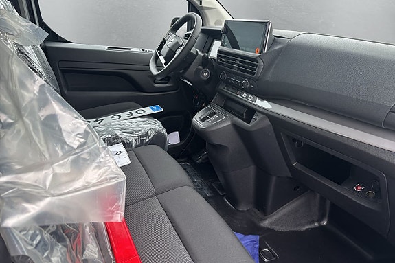 Opel Vivaro 5 of 5