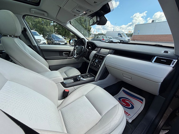 Land Rover Discovery Sport 14 of 29