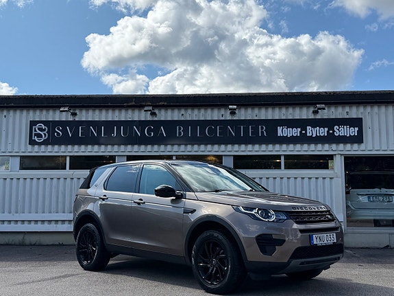 Land Rover Discovery Sport 2 of 5