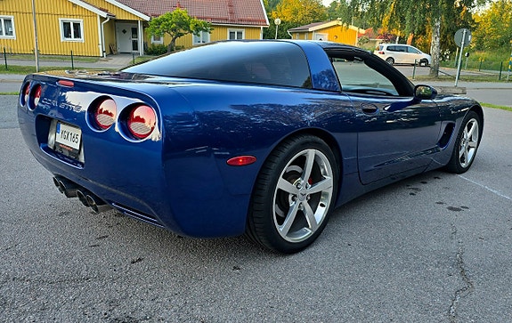 Chevrolet Corvette 5 of 5