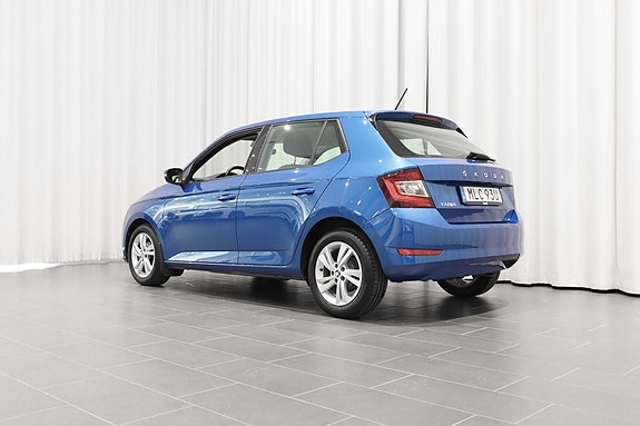 Skoda Fabia 3 of 5