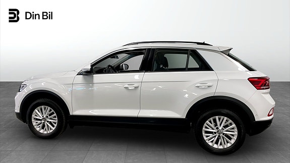 Volkswagen T-Roc 2 of 5