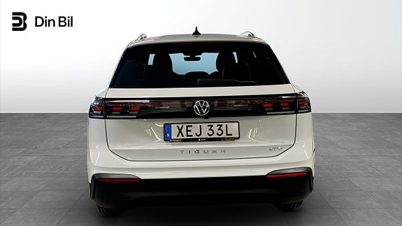 Volkswagen Tiguan 5 of 5