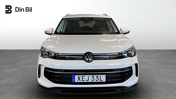 Volkswagen Tiguan 4 of 5